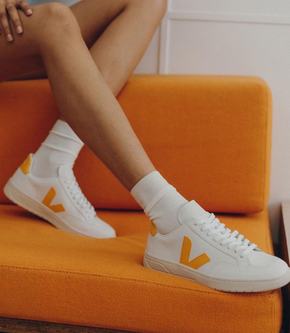 Veja Leren Ouro V-12 Dames Wit | LBESX25811